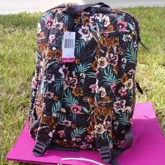 Vera Bradley Large Backpack New with tags - Picture 2 of 5